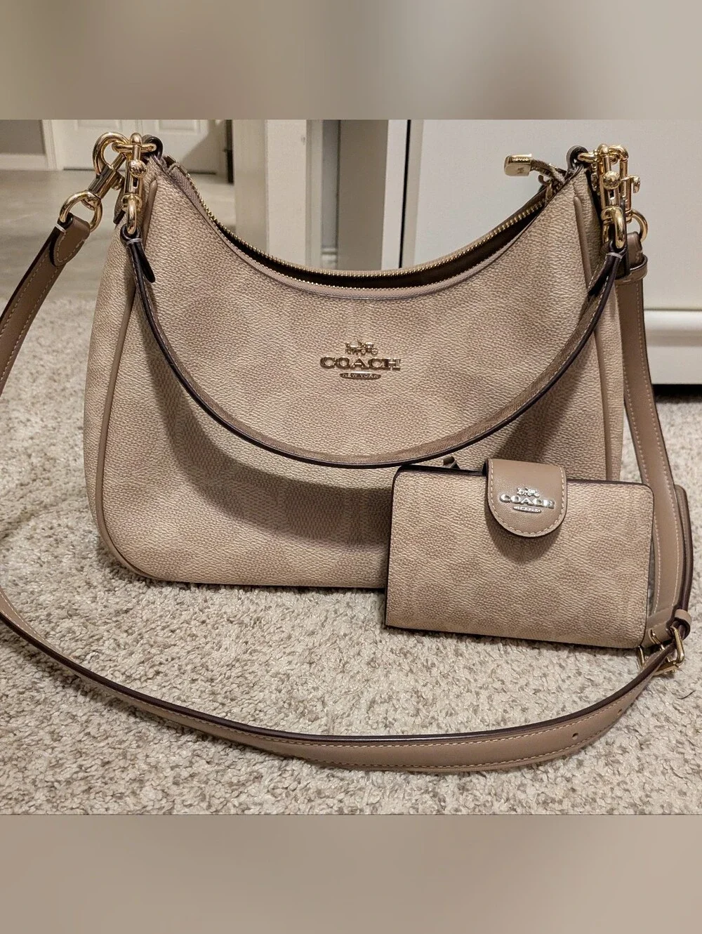 Coach Teri Hobo In Sand/Taupe Signature Canvas with Matching Corner Zip Wallet